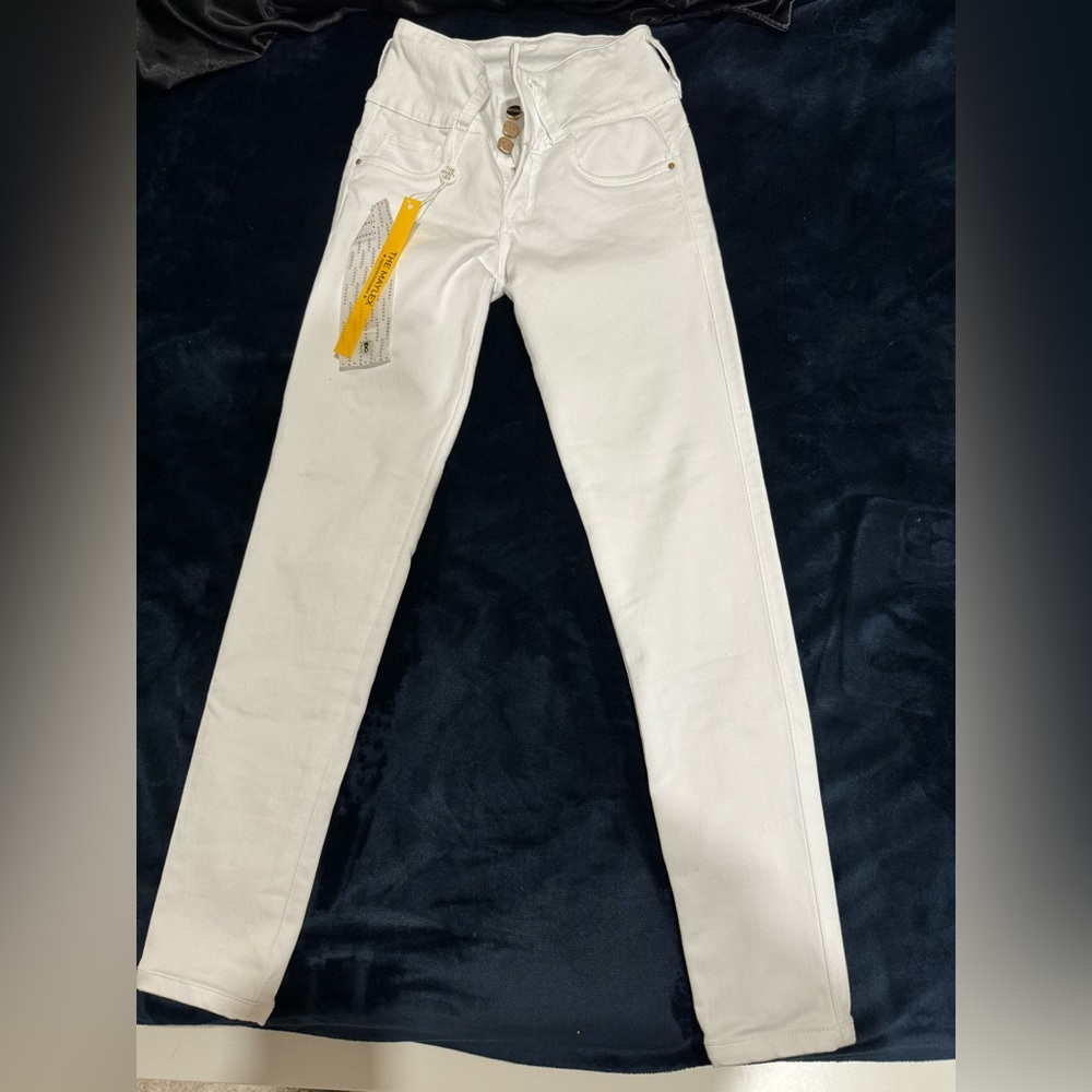 Colombian butt lifting Jean